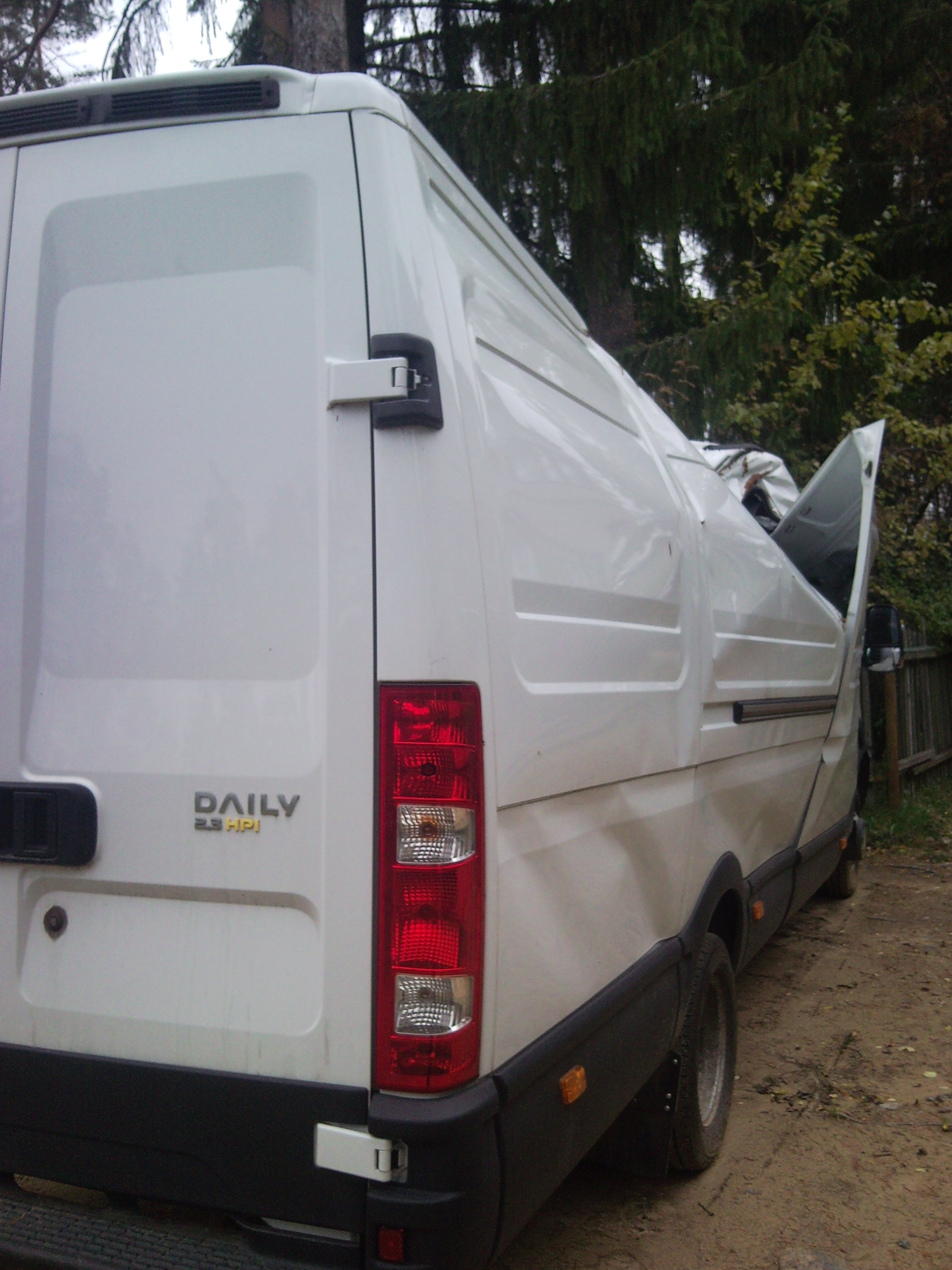 Кузовной ремонт микроавтобуса Iveco Daily