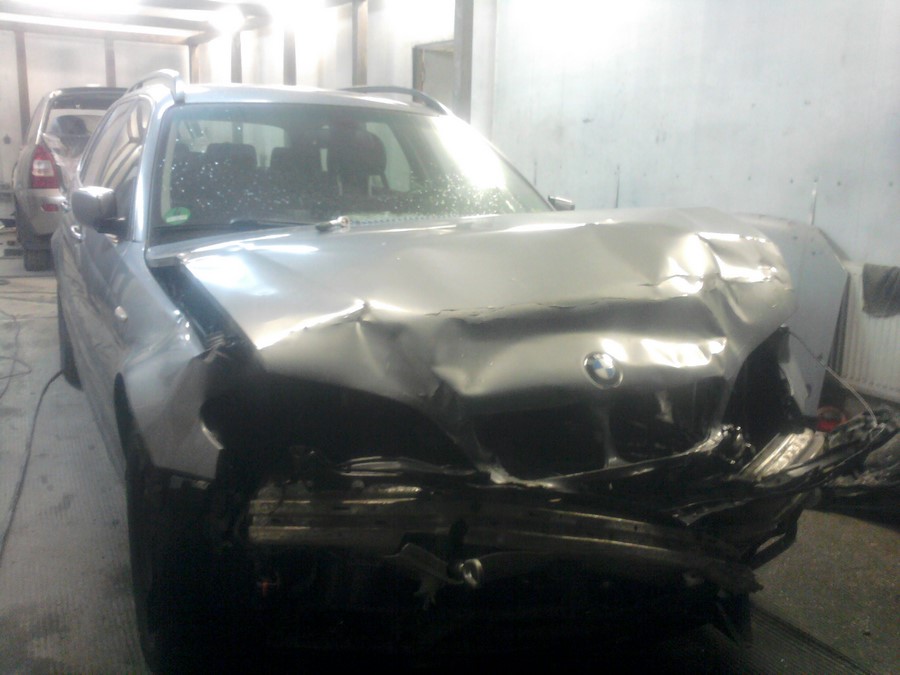 Ремонт автомобиля БМВ (BMW 316) после ДТП