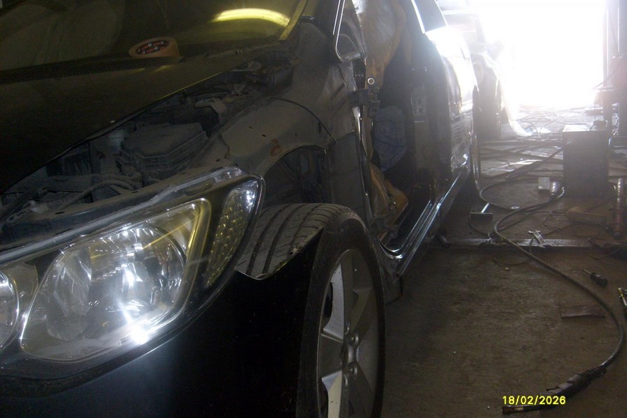 Ремонт автомобиля Хонда Цивик (Honda Civic 4D) после ДТП